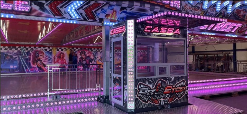 Cabine de caisse fermée et éclairée